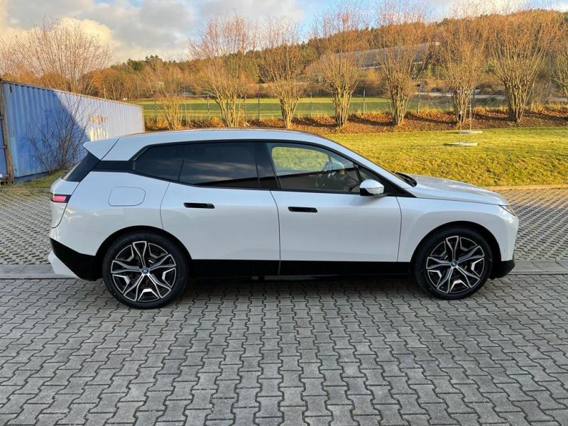 Купить BMW iX 40 электро 2024 id-1005903 в Киеве, Фото №[delta]