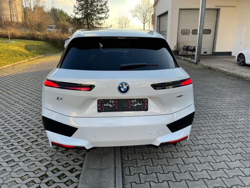 Купить BMW iX 40 электро 2024 id-1005903 в Киеве, Фото №[delta]