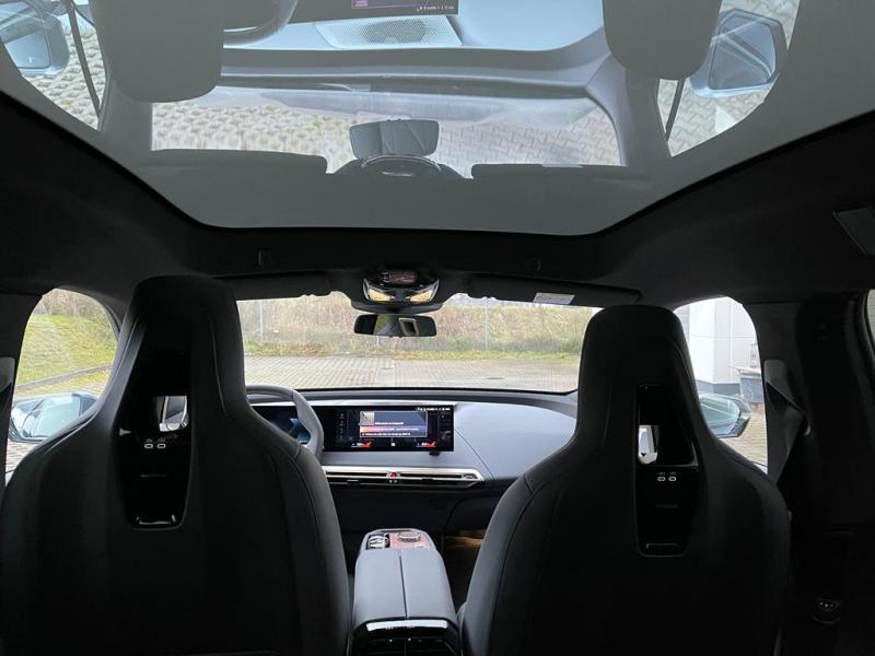 Купить BMW iX 40 бензин 2024 id-1005900 в Киеве, Фото №[delta]