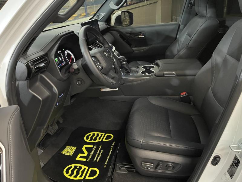 Купить Toyota Land Cruiser 300 Premium 70th дизель 2024 id-1005878 в Киеве, Фото №[delta]