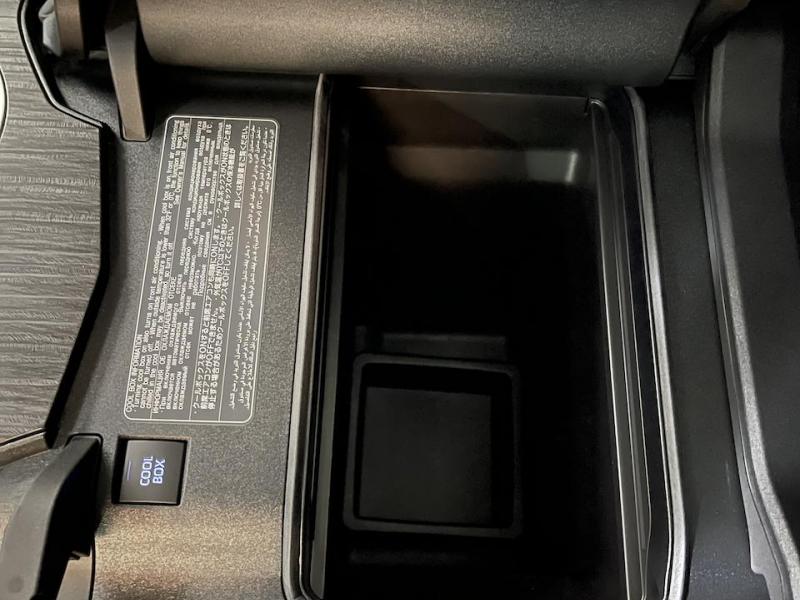 Купить Toyota Land Cruiser 300 Premium 70th дизель 2024 id-1005878 в Киеве, Фото №[delta]