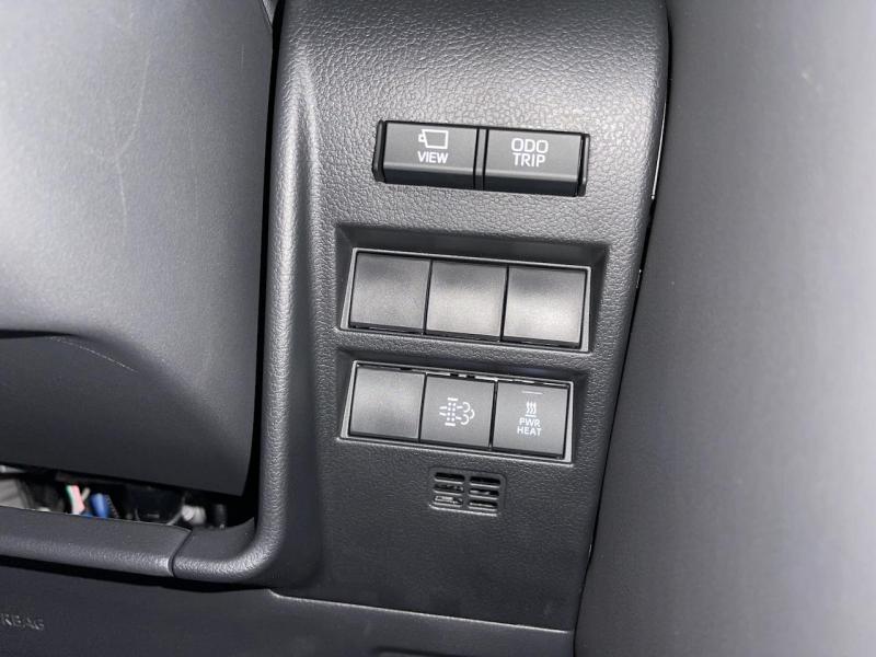 Купить Toyota Land Cruiser 300 Premium 70th дизель 2024 id-1005878 в Киеве, Фото №[delta]