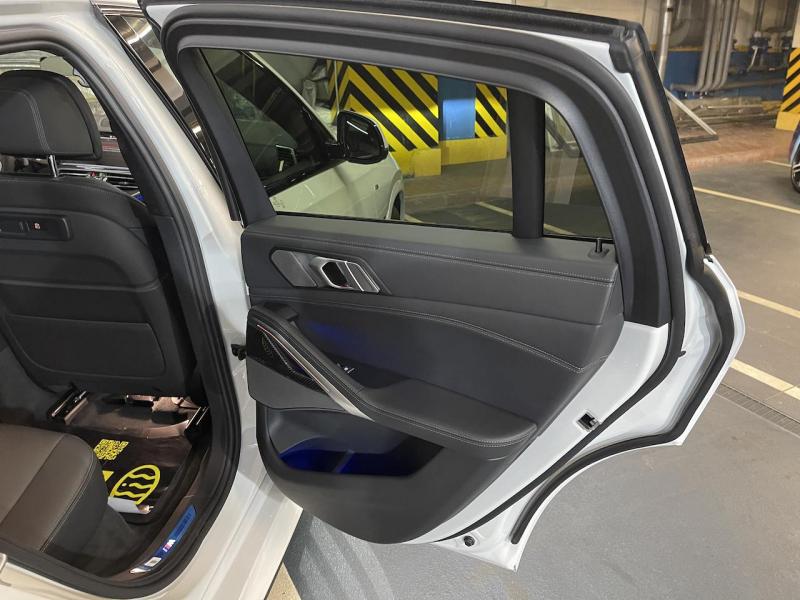 Купить BMW X6 xDrive50d M дизель 2023 id-1005838 в Киеве, Фото №[delta]