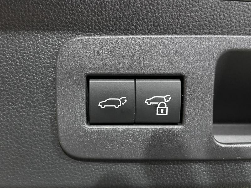 Купить Toyota Land Cruiser 300 бензин 2024 id-1005834 в Киеве, Фото №[delta]