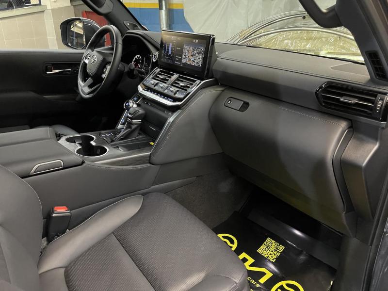 Купить Toyota Land Cruiser 300 бензин 2024 id-1005834 в Киеве, Фото №[delta]