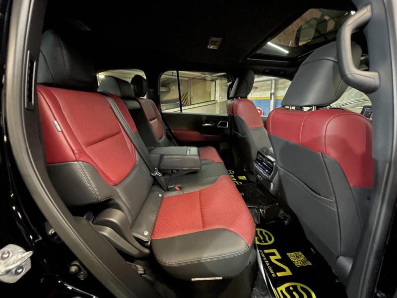 Купить Toyota Land Cruiser 300 бензин 2024 id-1005822 в Киеве, Фото №[delta]