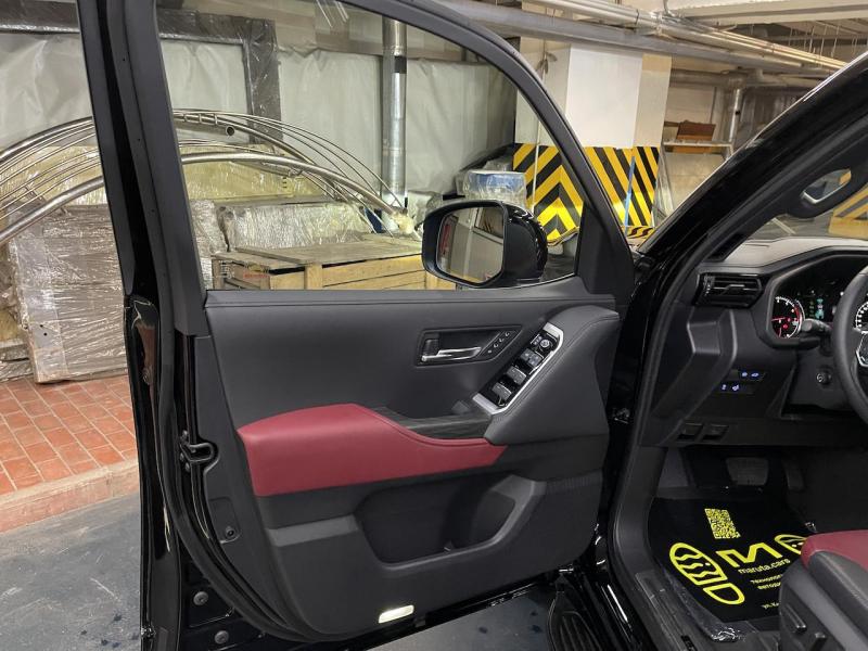 Купить Toyota Land Cruiser 300 бензин 2024 id-1005822 в Киеве, Фото №[delta]