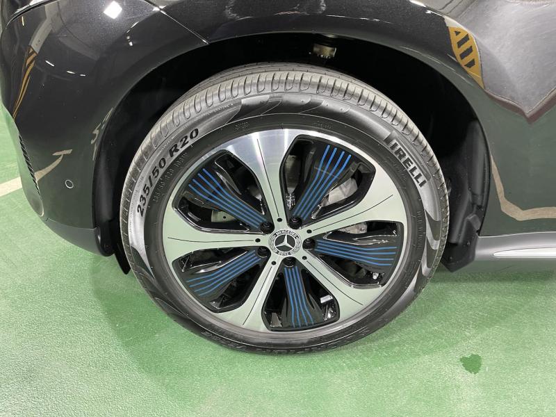 Купить Mercedes-Benz EQC 400 4matic электро 2023 id-1005526 в Киеве, Фото №[delta]