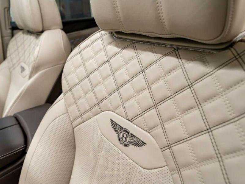 Купить Bentley Bentayga First Edition бензин 2023 id-1005475 в Киеве, Фото №[delta]