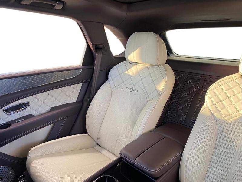 Купить Bentley Bentayga First Edition бензин 2023 id-1005475 в Киеве, Фото №[delta]