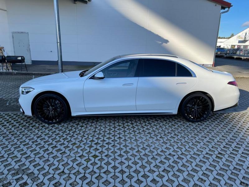 Купить Mercedes-Benz S 500 Long 4Matic бензин 2024 id-1005467 в Киеве, Фото №[delta]
