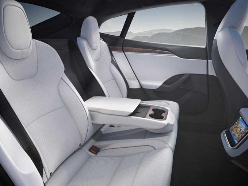 Купить Tesla Model S Plaid электро 2023 id-1005368 в Киеве, Фото №[delta]