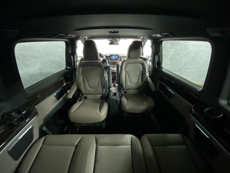 Купить Mercedes-Benz V 300D AMG 4Matic дизель 2023 id-1005246 в Киеве, Фото №[delta]