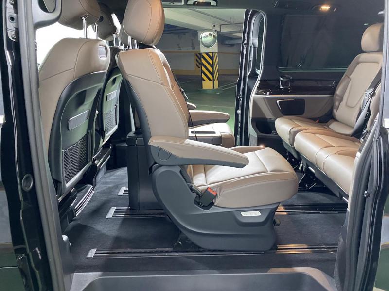 Купить Mercedes-Benz V 300D AMG 4Matic дизель 2023 id-1005246 в Киеве, Фото №[delta]