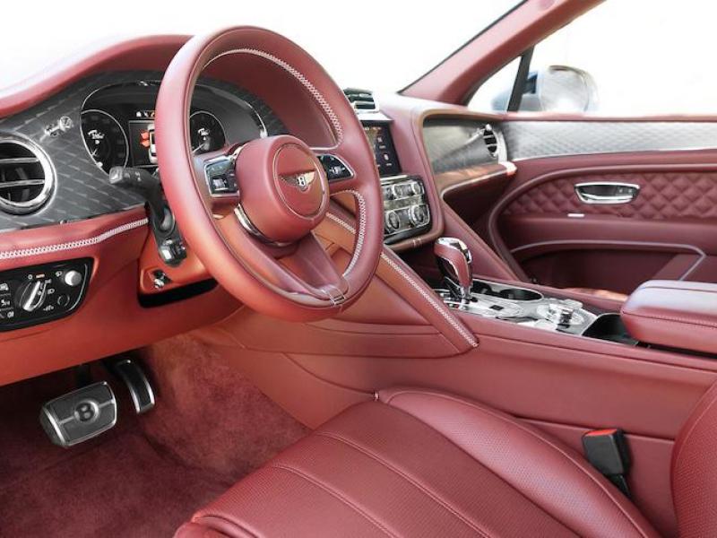 Купить Bentley Bentayga бензин 2023 id-1004915 в Киеве, Фото №[delta]