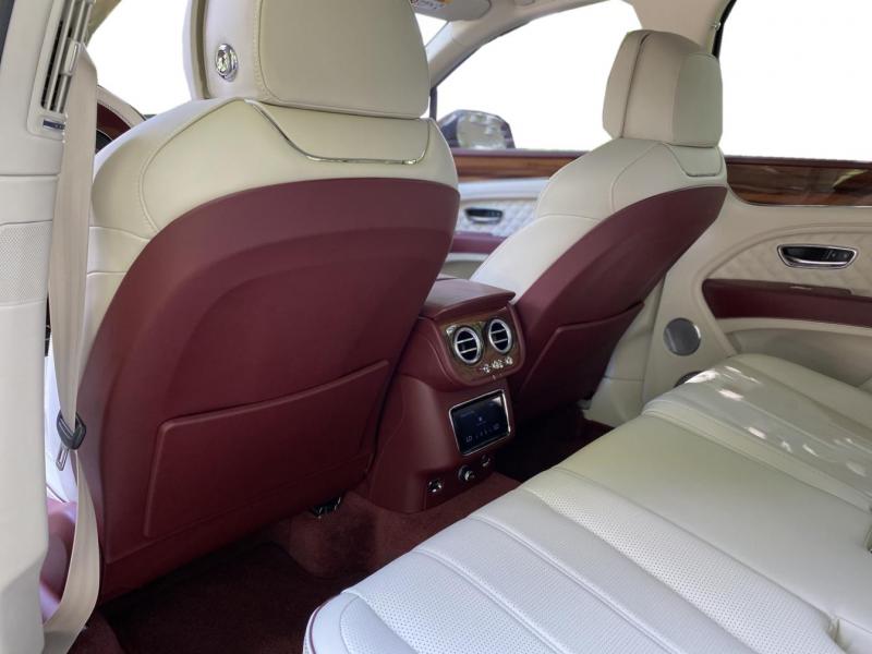 Купить Bentley Bentayga бензин 2023 id-1004915 в Киеве, Фото №[delta]