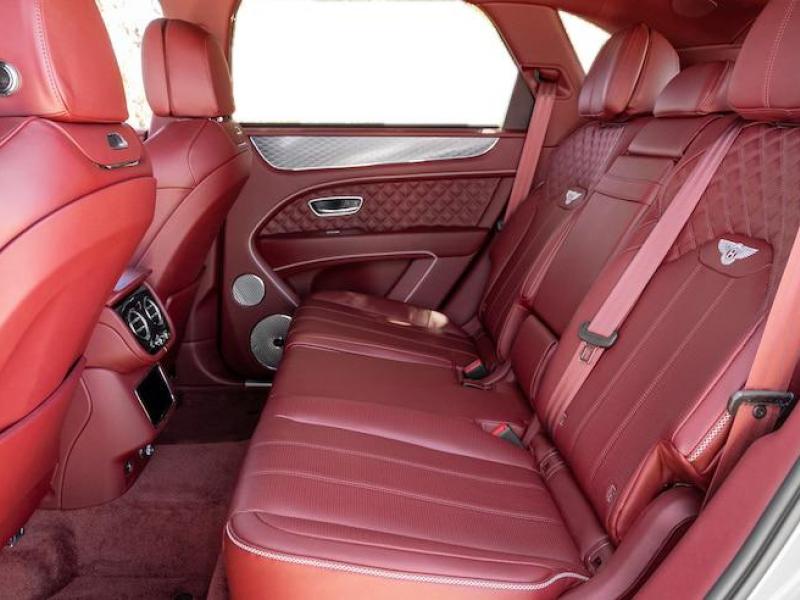 Купить Bentley Bentayga бензин 2023 id-1004915 в Киеве, Фото №[delta]