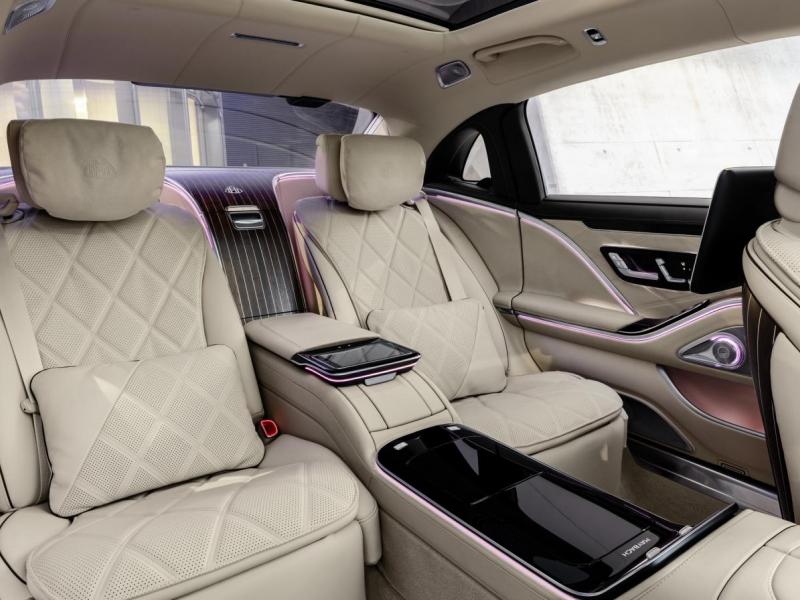 Купить Mercedes-Maybach S 680 бензин 2024 id-1004817 в Киеве, Фото №[delta]