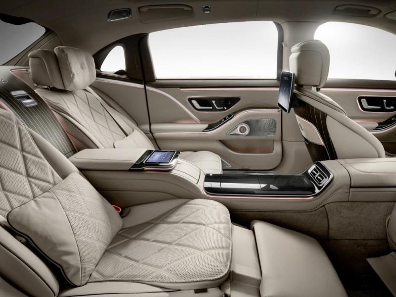 Купить Mercedes-Maybach S 680 бензин 2024 id-1004817 в Киеве, Фото №[delta]