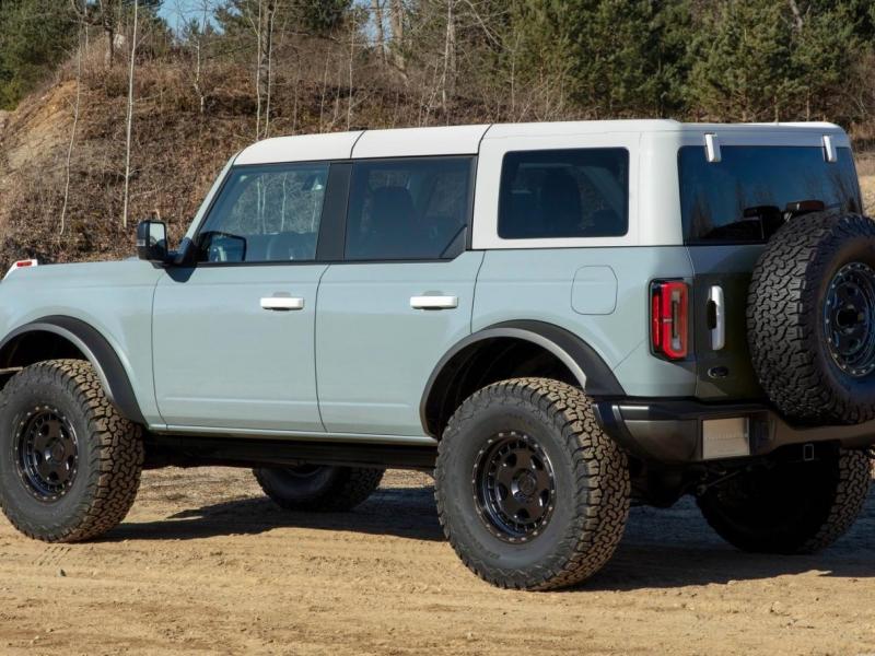 Купить Ford Bronco бензин 2024 id-1004723 в Киеве, Фото №[delta]