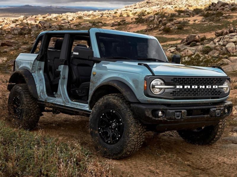Купить Ford Bronco бензин 2024 id-1004723 в Киеве, Фото №[delta]