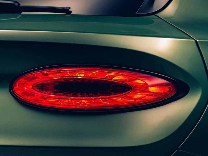 Купить Bentley Bentayga бензин 2023 id-1004715 в Киеве, Фото №[delta]