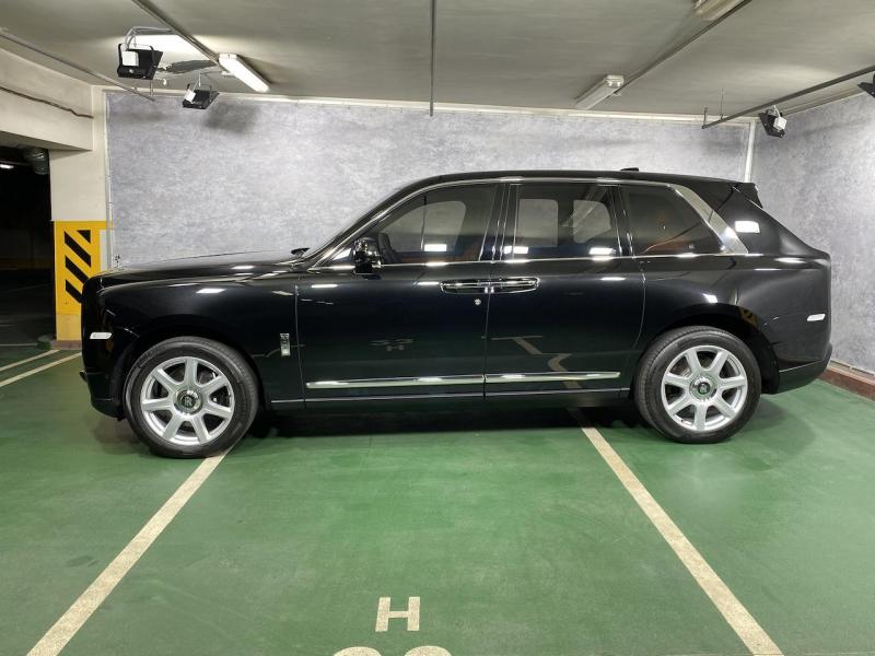 Купить Rolls-Royce Cullinan бензин 2024 id-1004672 в Киеве, Фото №[delta]