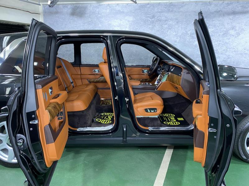 Купить Rolls-Royce Cullinan бензин 2024 id-1004672 в Киеве, Фото №[delta]