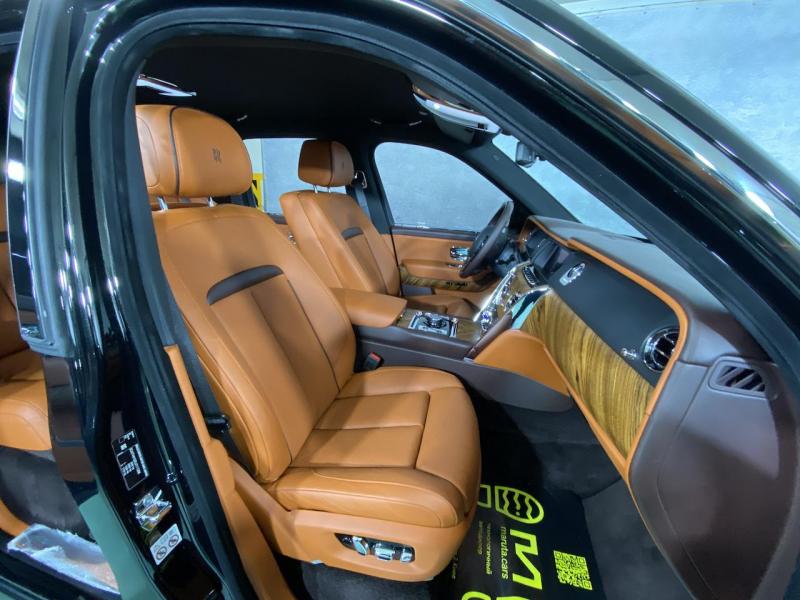 Купить Rolls-Royce Cullinan бензин 2024 id-1004672 в Киеве, Фото №[delta]