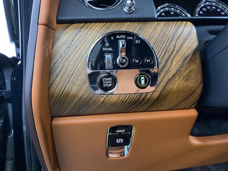 Купить Rolls-Royce Cullinan бензин 2024 id-1004672 в Киеве, Фото №[delta]