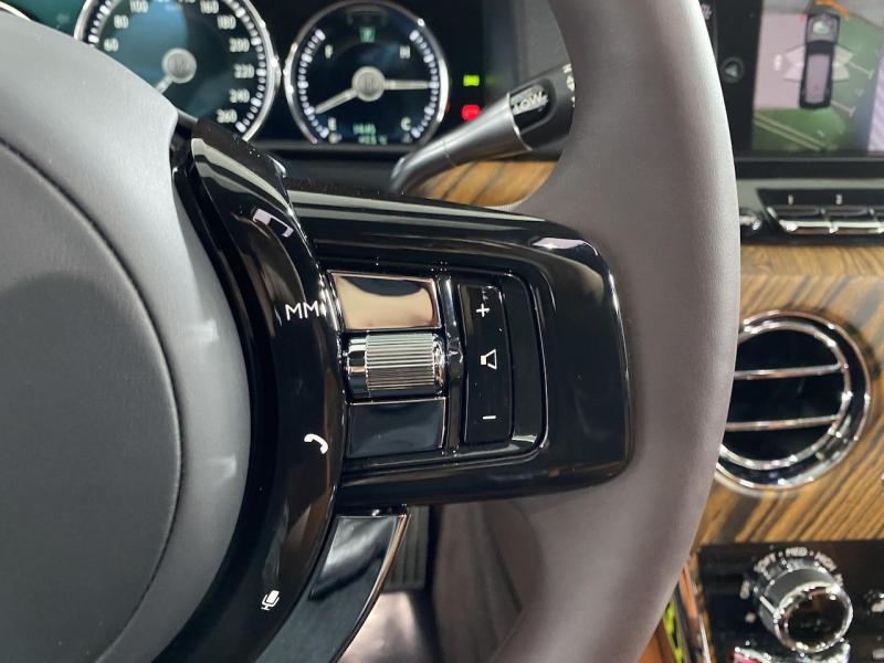 Купить Rolls-Royce Cullinan бензин 2024 id-1004672 в Киеве, Фото №[delta]