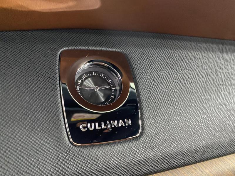 Купить Rolls-Royce Cullinan бензин 2024 id-1004672 в Киеве, Фото №[delta]