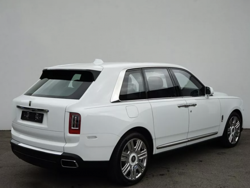 Купить Rolls-Royce Cullinan бензин 2023 id-1004366 в Киеве, Фото №[delta]