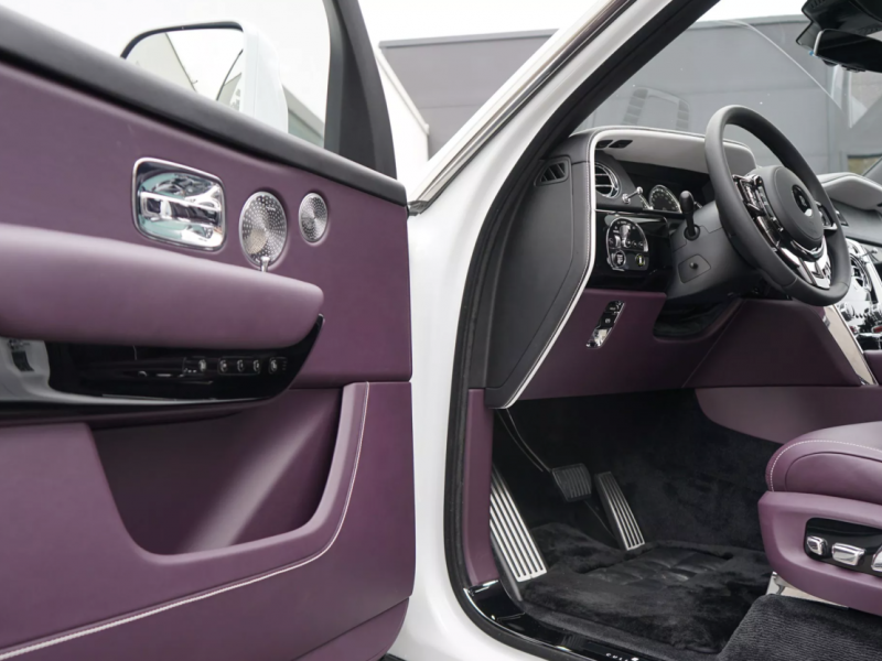 Купить Rolls-Royce Cullinan бензин 2023 id-1004366 в Киеве, Фото №[delta]