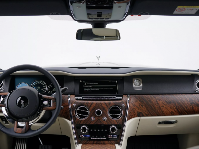 Купить Rolls-Royce Cullinan бензин 2024 id-1004364 в Киеве, Фото №[delta]