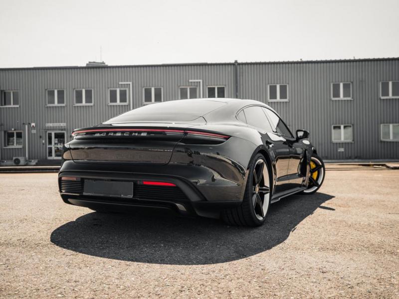 Купить Porsche Taycan Turbo бензин 2024 id-1004093 в Киеве, Фото №[delta]