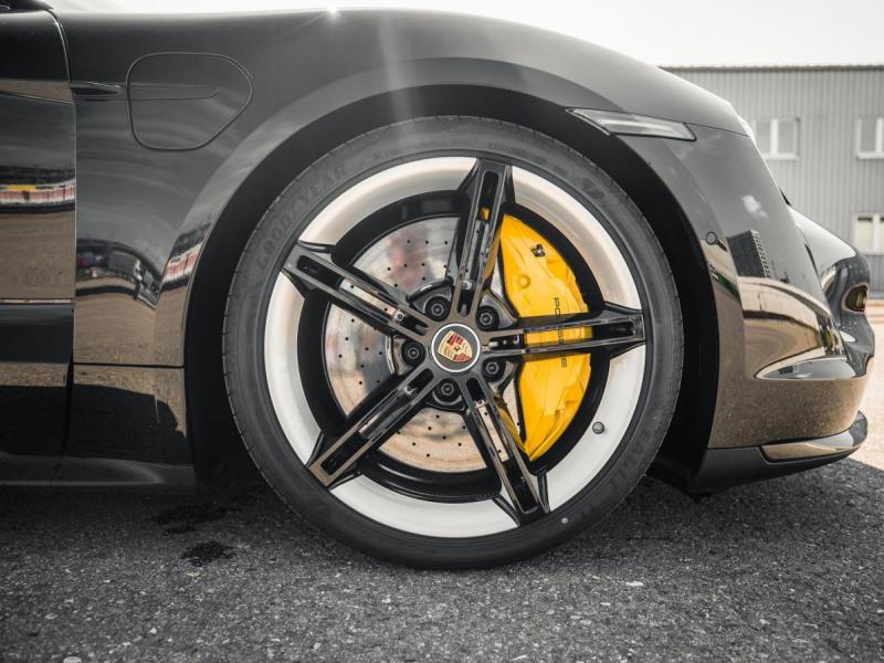 Купить Porsche Taycan Turbo бензин 2024 id-1004093 в Киеве, Фото №[delta]