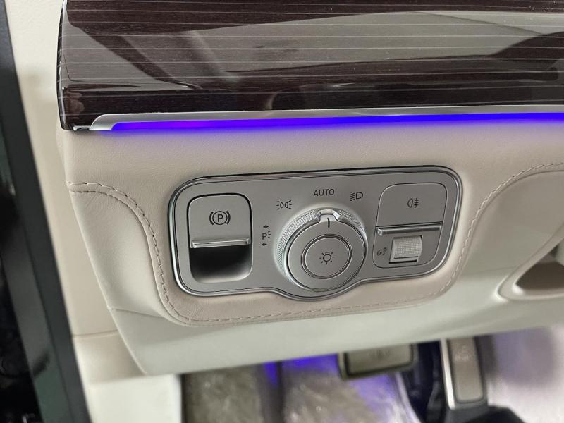 Купить Mercedes-Maybach GLS 600 бензин 2023 id-1004063 в Киеве, Фото №[delta]