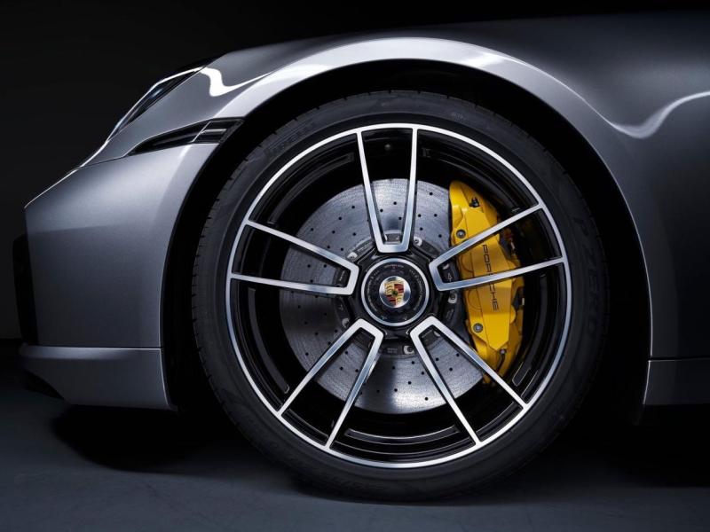 Купить Porsche 911 Turbo S бензин 2025 id-9233 в Киеве, Фото №[delta]