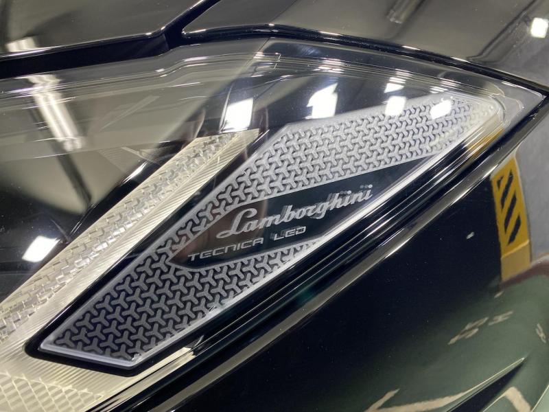 Купить Lamborghini Urus бензин 2023 id-9181 в Киеве, Фото №[delta]