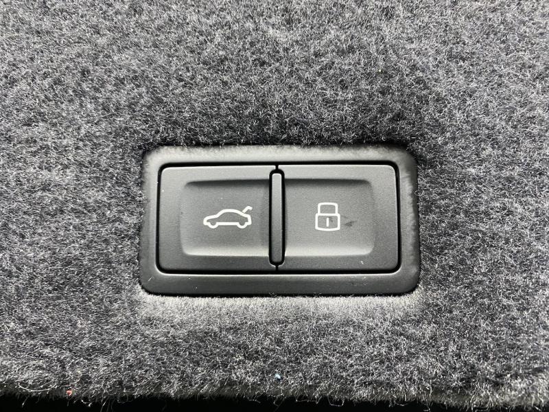 Купить Lamborghini Urus бензин 2023 id-9181 в Киеве, Фото №[delta]