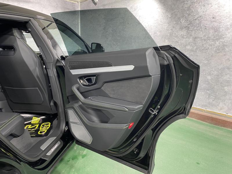 Купить Lamborghini Urus бензин 2023 id-9181 в Киеве, Фото №[delta]