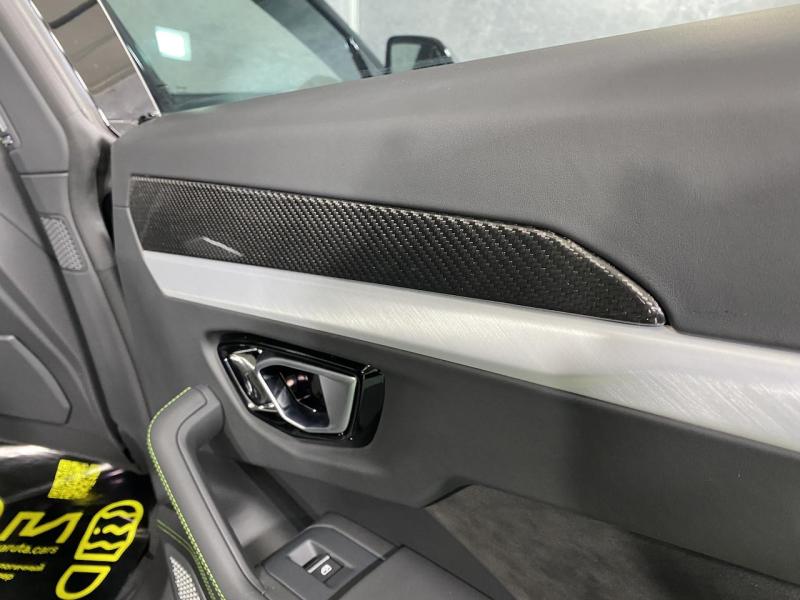 Купить Lamborghini Urus бензин 2023 id-9181 в Киеве, Фото №[delta]