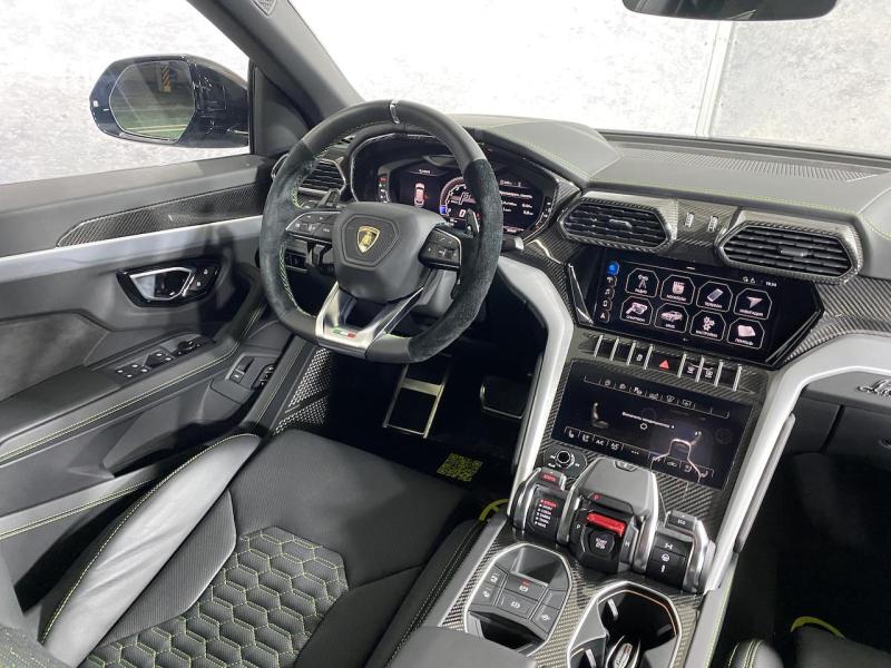 Купить Lamborghini Urus бензин 2023 id-9181 в Киеве, Фото №[delta]