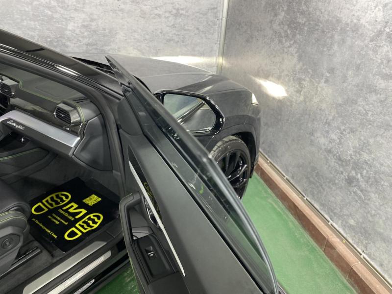 Купить Lamborghini Urus бензин 2023 id-9181 в Киеве, Фото №[delta]