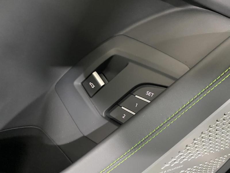 Купить Lamborghini Urus бензин 2023 id-9181 в Киеве, Фото №[delta]