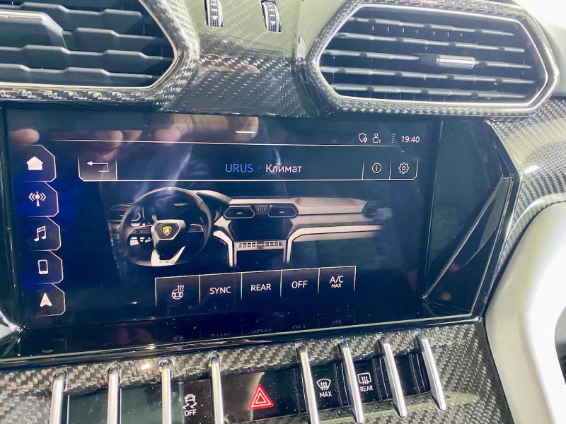 Купить Lamborghini Urus бензин 2023 id-9181 в Киеве, Фото №[delta]