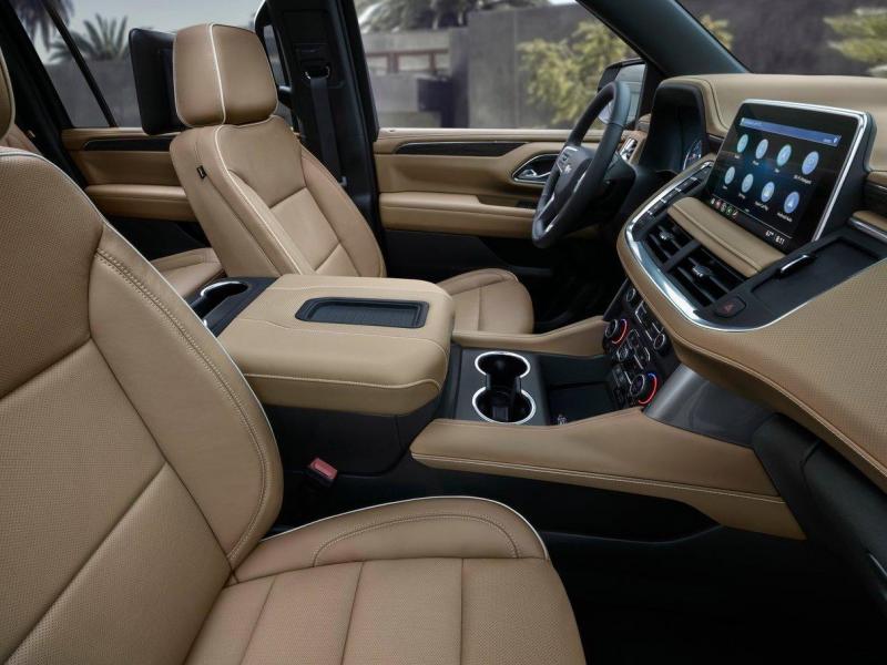 Купить Chevrolet Suburban бензин 2023 id-8854 в Киеве, Фото №[delta]