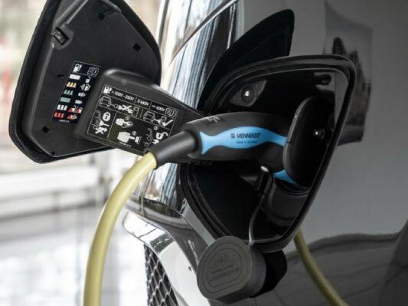 Купить Mercedes-Benz EQV электро 2023 id-8597 в Киеве, Фото №[delta]