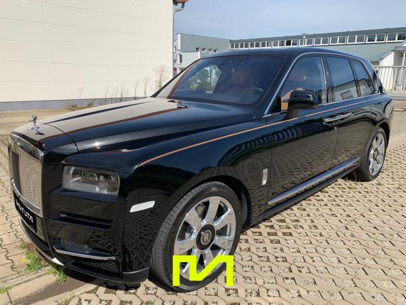 Купить Rolls-Royce Cullinan бензин 2023 id-7353 в Киеве, Фото №[delta]